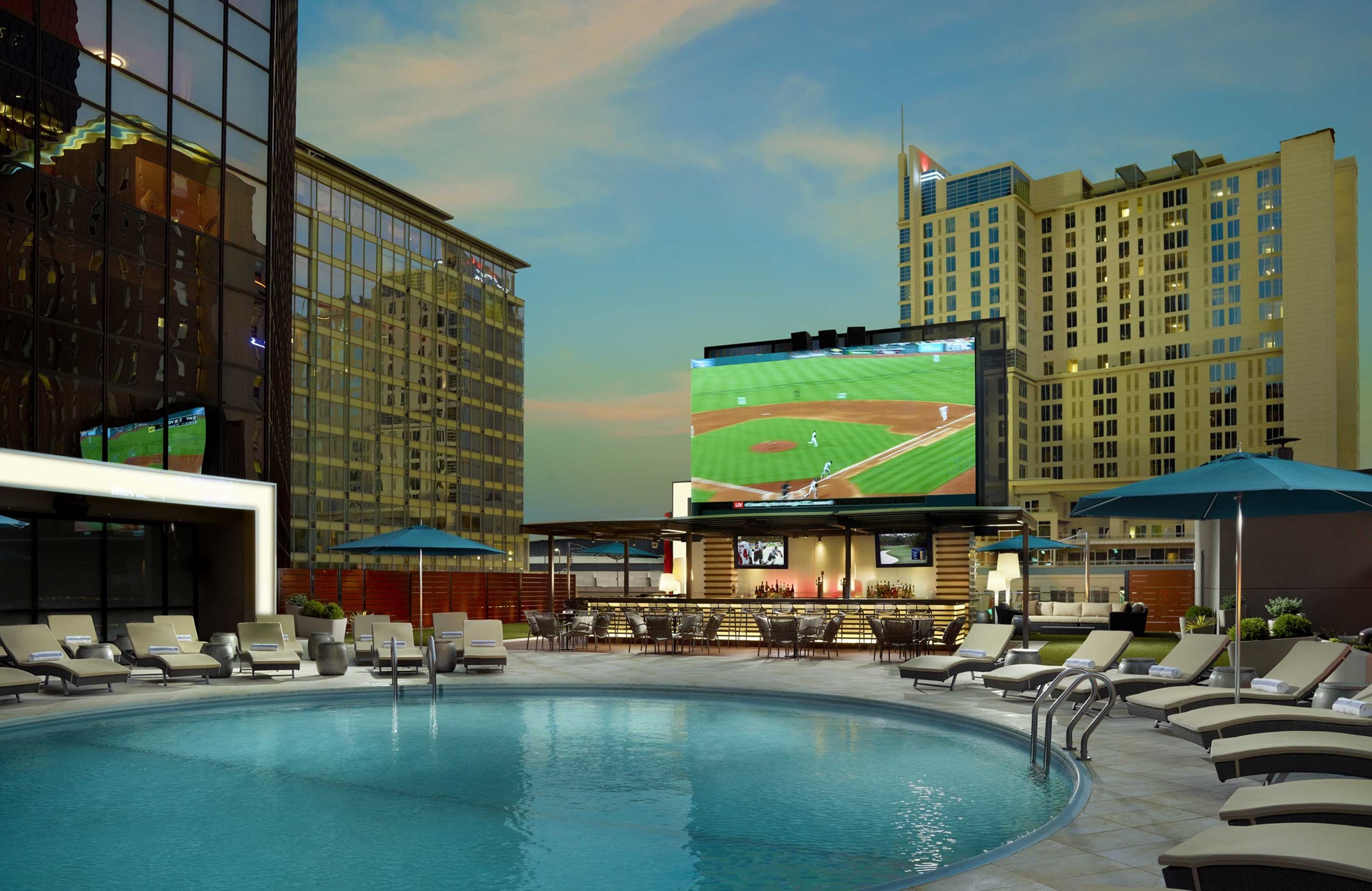 Omni Nashville pool deck.