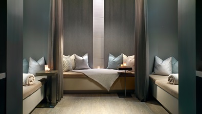Omni Houston spa relaxation room