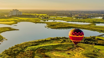 Hot air balloon over Orlando